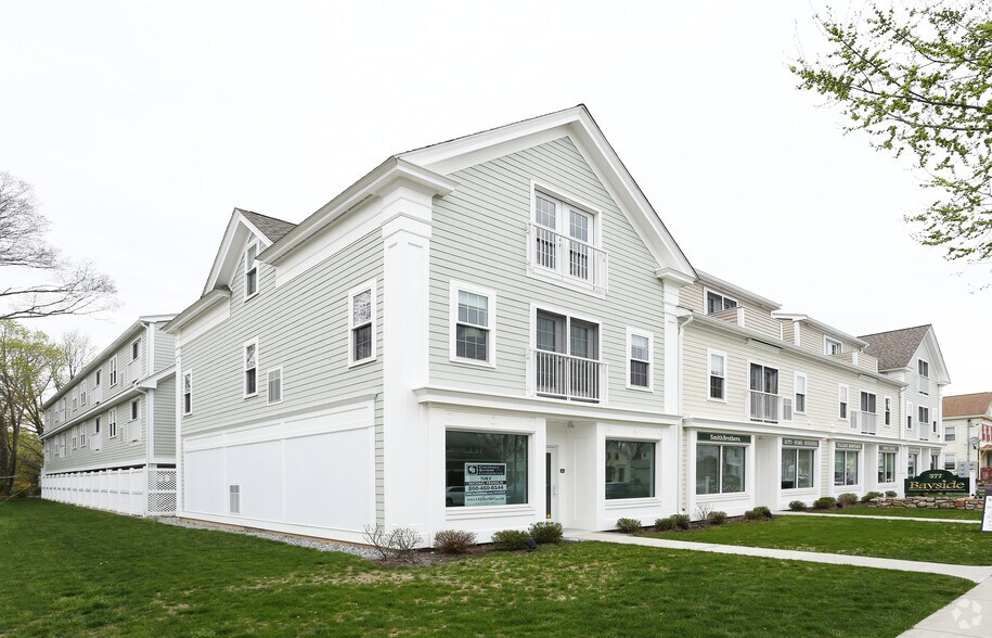 More Photos Of 377 Main St, Niantic Apartments For Lease