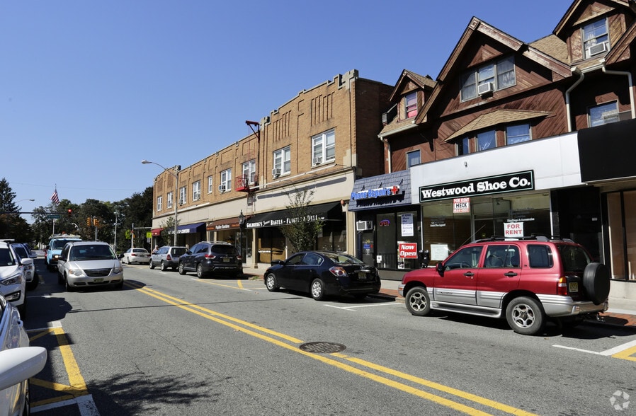 More Photos Of 146 Westwood Ave, Westwood Storefront For Lease