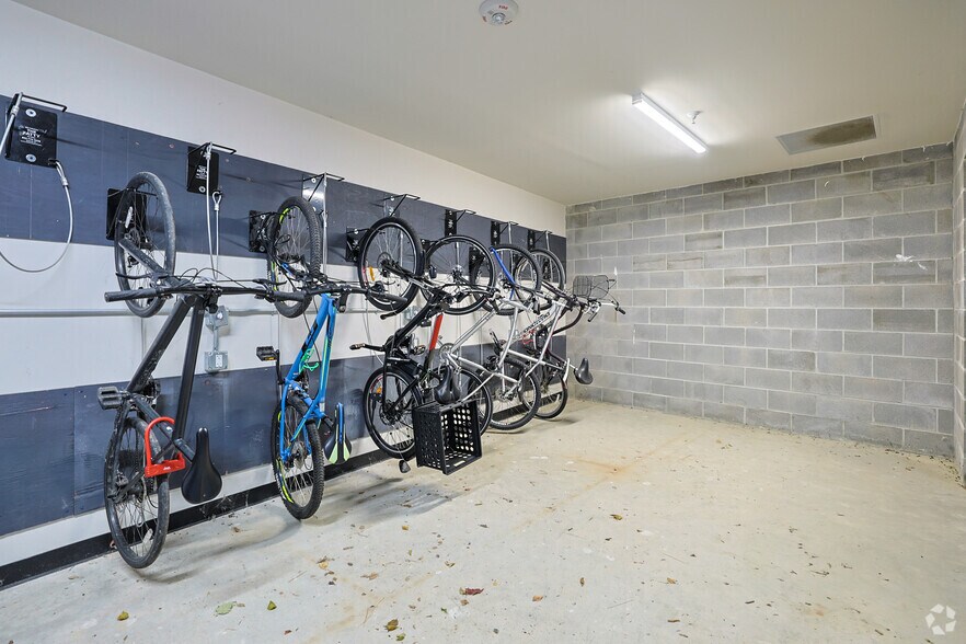 More Photos Of 61 N Dorset St, South Burlington Multifamily For Sale