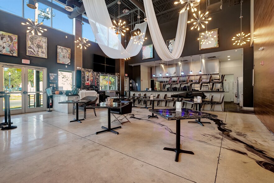More Photos Of 122 S Howard Ave, Tampa Restaurant For Lease