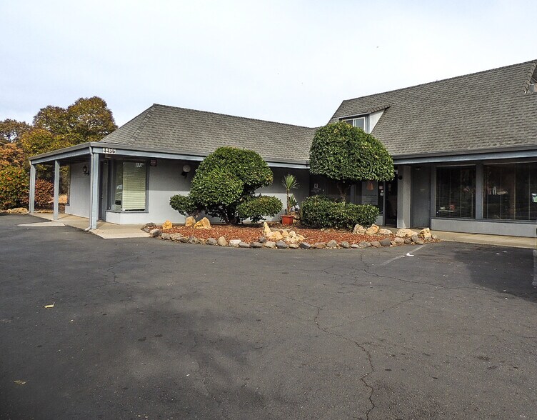 More Photos Of 4456 Manzanita Ave, Clearlake Storefront Retail Office For Sale