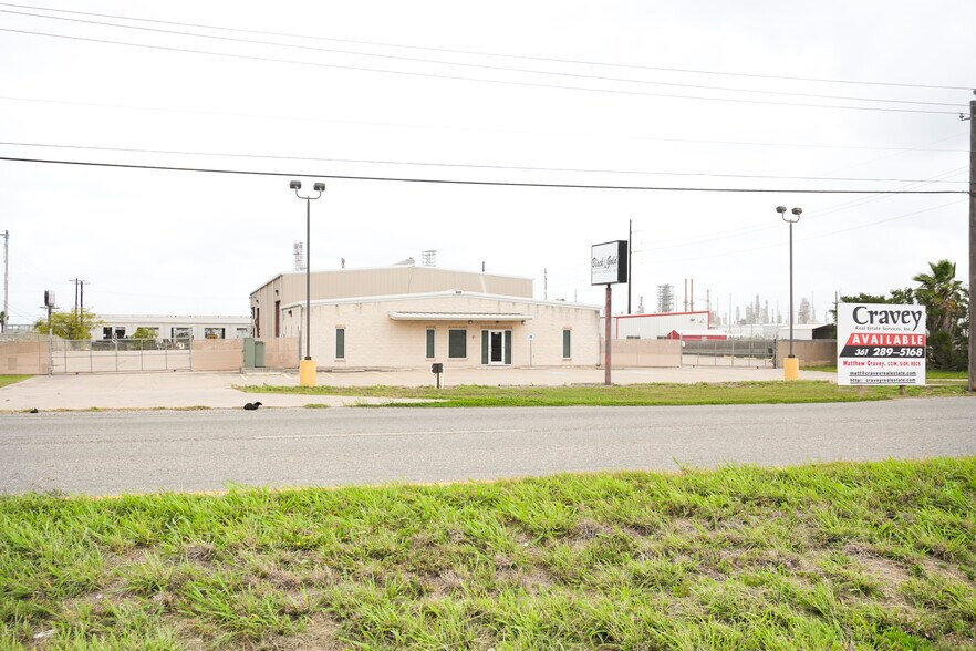 More Photos Of 6944 Leopard St, Corpus Christi Warehouse For Sale