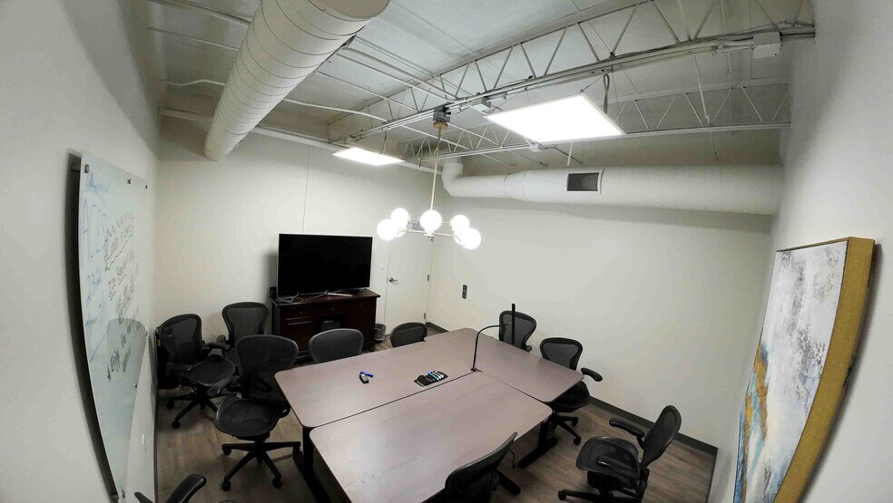 More Photos Of 7490 N 36th St, Pinellas Park Loft Creative Space For Lease