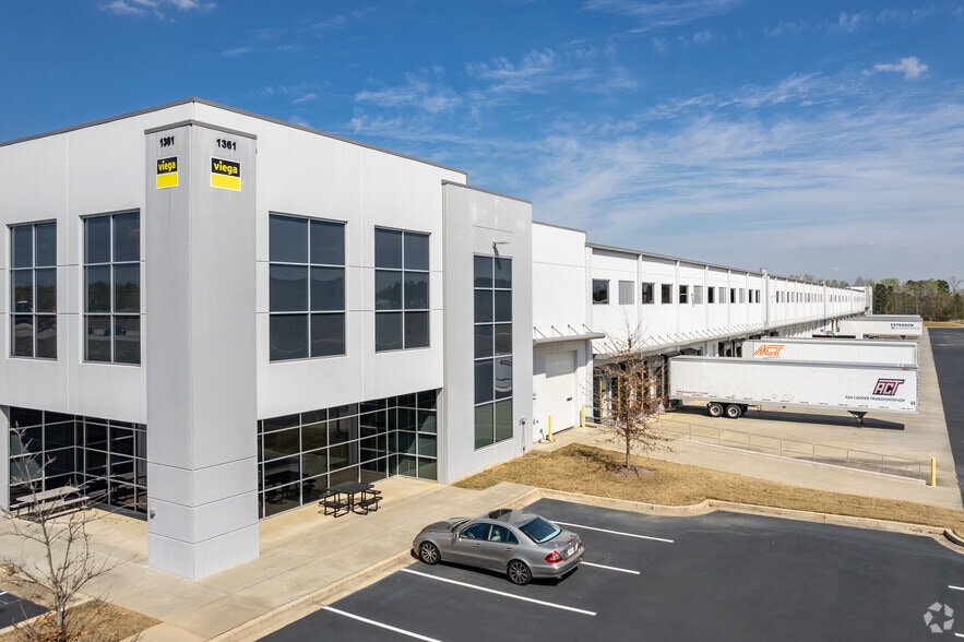 More Photos Of 1357 Highway 155 S, McDonough Warehouse For Lease