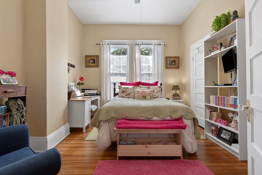 More Photos Of 207 W 2nd Ave, Easley Hospitality For Sale