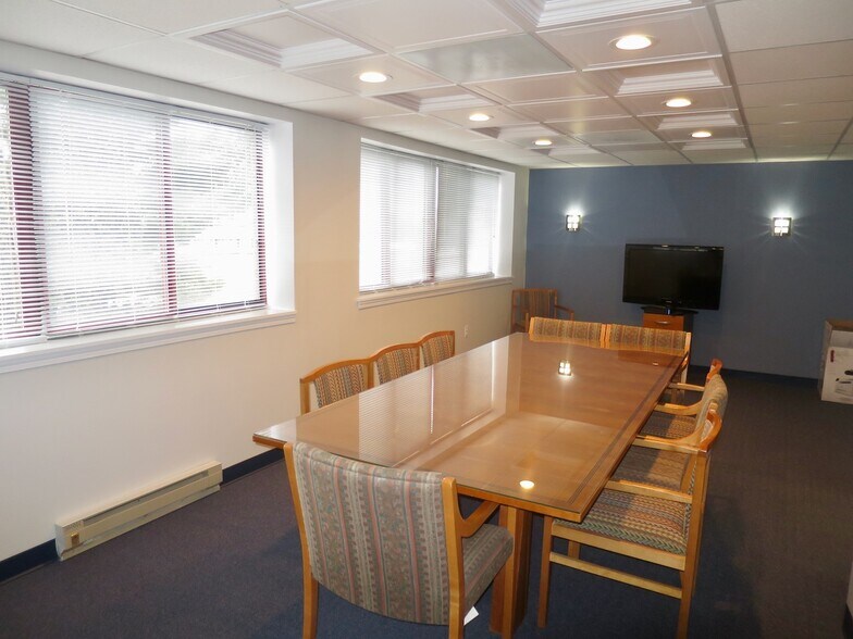 More Photos Of 4500 Black Rock Rd, Hampstead Office For Sale
