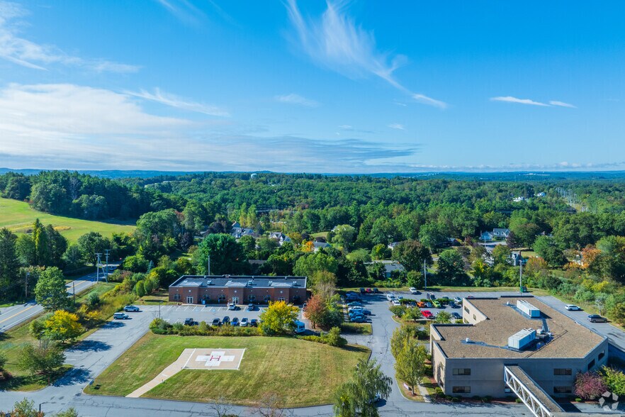 More Photos Of 190 Groton Rd, Ayer Medical For Lease