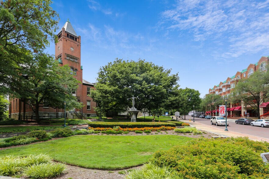 More Photos Of 101 S Washington St, Rockville Office For Sale