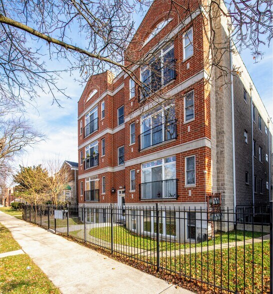 More Photos Of 6229 N Richmond St, Chicago Apartments For Sale