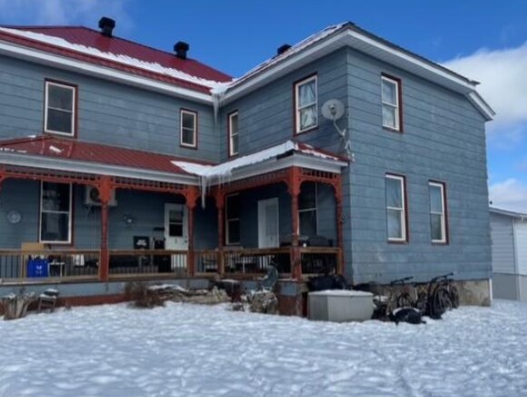 Primary Photo Of , Lanark Apartments For Sale