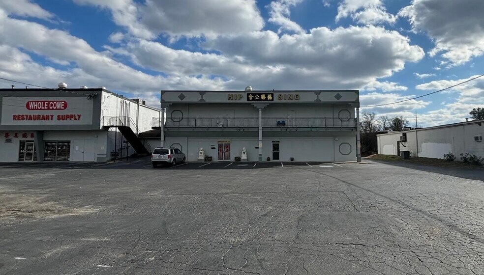 More Photos Of 5799 New Peachtree Rd, Doraville Storefront Retail Office For Lease