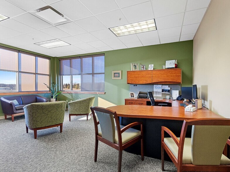 More Photos Of 4706 New Horizons Blvd, Appleton Medical For Sale