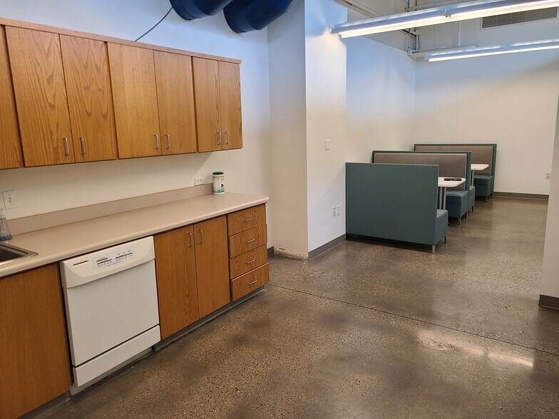 More Photos Of 756 S Redwood Rd, Salt Lake City Medical For Lease