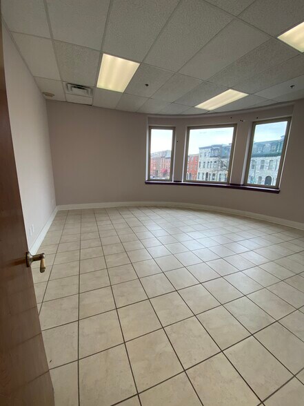 More Photos Of 1822 Spring Garden St, Philadelphia Loft Creative Space For Lease