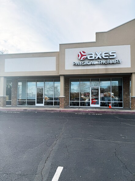 More Photos Of 8001-8025 Mackenzie Rd, Saint Louis Unknown For Lease