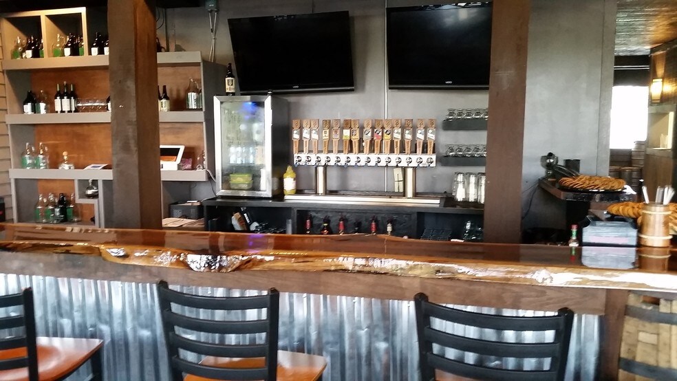 More Photos Of 5020 Cambridge Way, Plainfield Restaurant For Sale