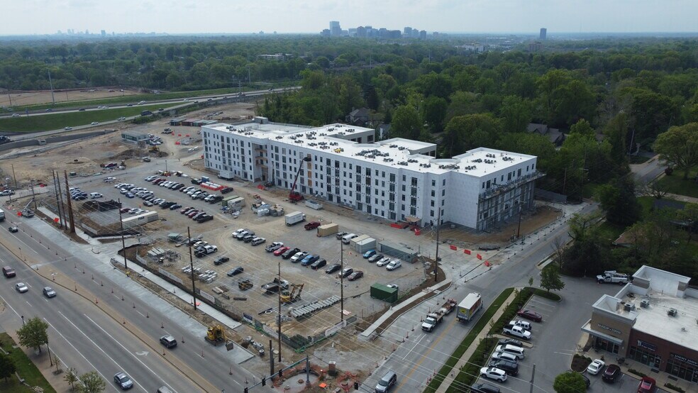 More Photos Of 9091 Olive Blvd, Olivette General Retail For Sale