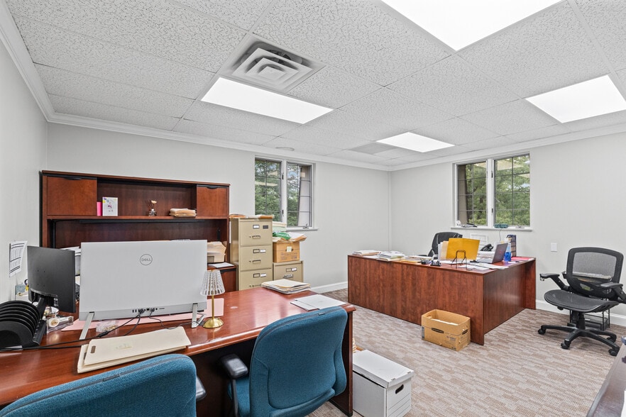More Photos Of 10521 Judicial Dr, Fairfax Medical For Sale