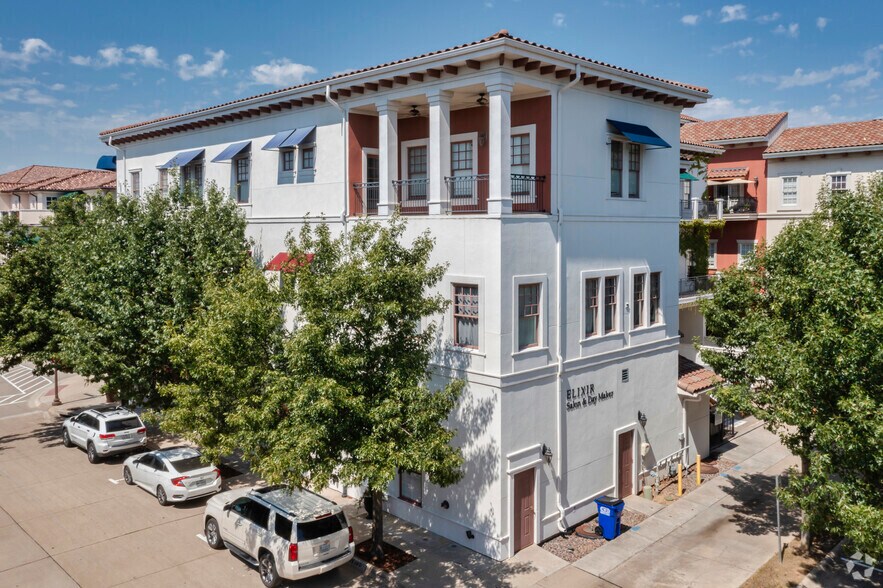 More Photos Of 85 Village Ln, Colleyville Office For Lease