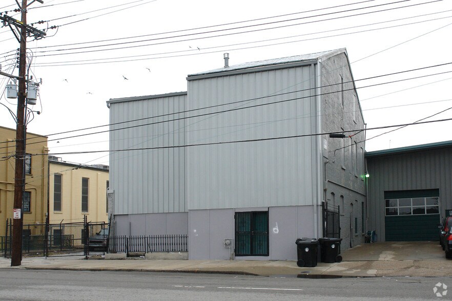 More Photos Of 749 E Jefferson St, Louisville Warehouse For Sale