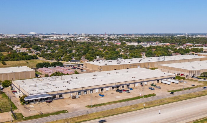 More Photos Of 1040-1050 S State Highway 161, Grand Prairie Warehouse For Lease