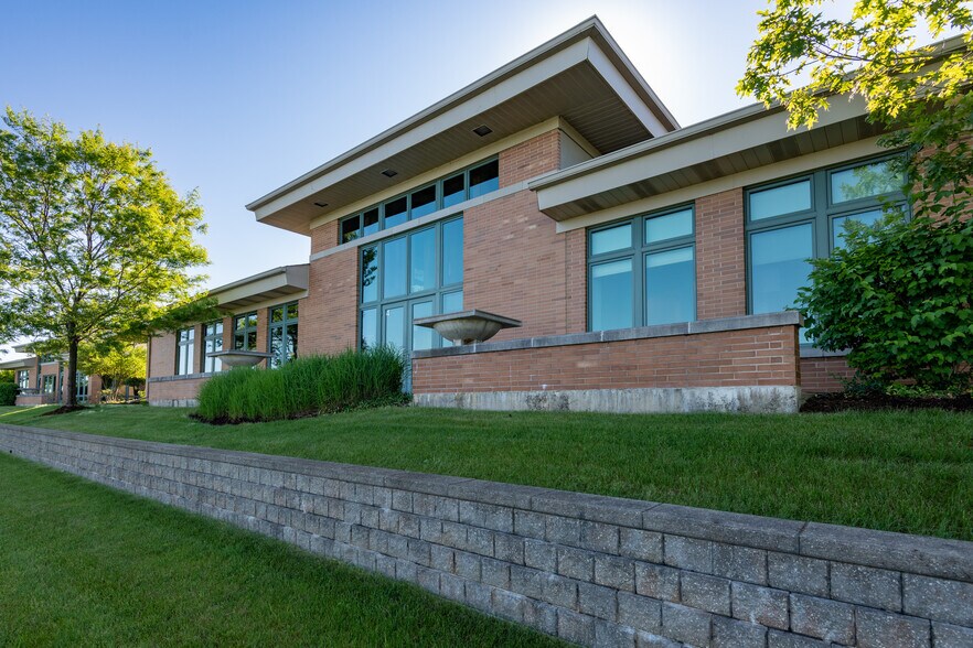 More Photos Of 28381 Davis Pky, Warrenville Office For Lease
