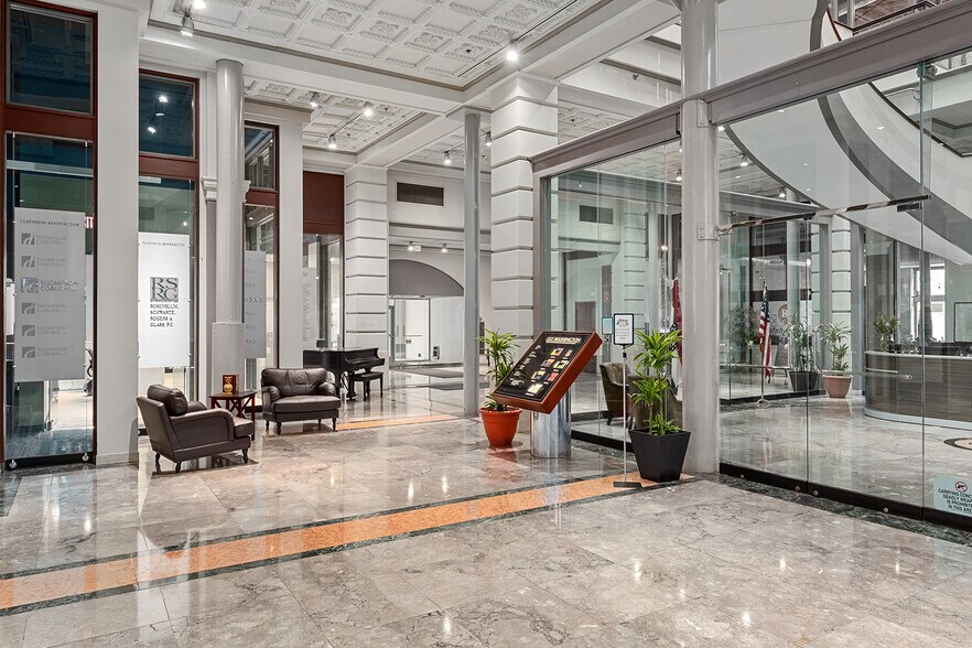 More Photos Of 555 Washington Ave, Saint Louis Office For Lease