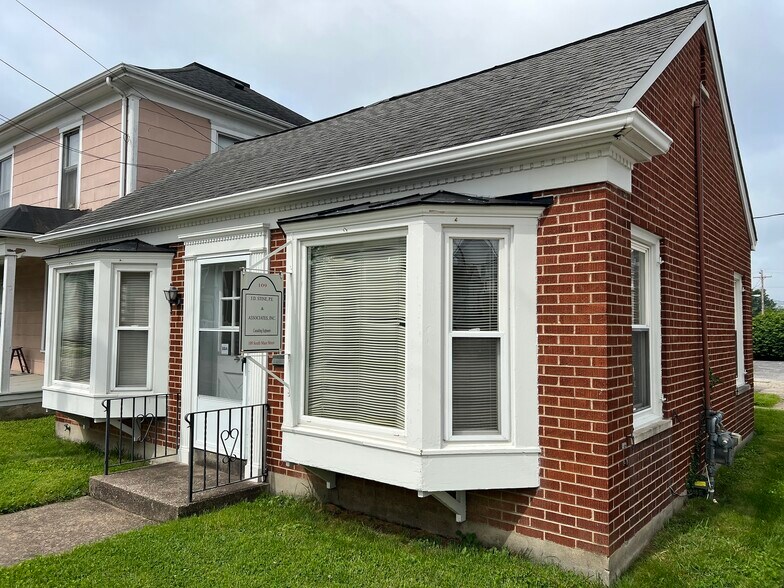 More Photos Of 109 S Main St, Bethel Office For Lease