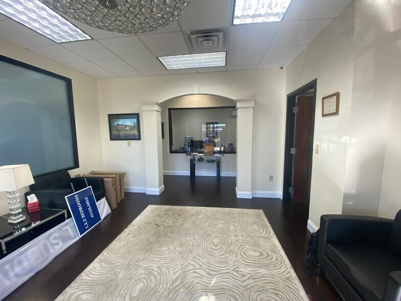 More Photos Of 3669 N Peachtree Rd, Atlanta Office For Lease