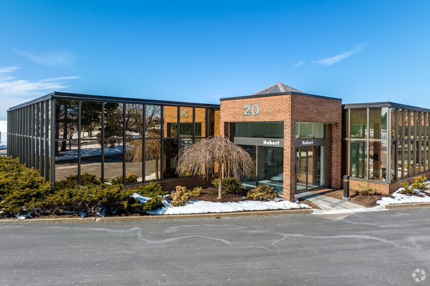 Primary Photo Of 20 Valleywood Dr, Markham Office For Lease