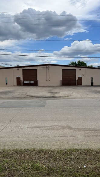 Primary Photo Of 2616-2620 Sea Harbor Rd, Dallas Warehouse For Lease