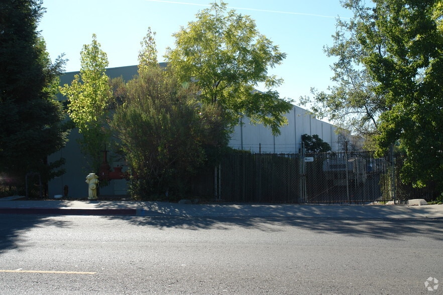 More Photos Of 3422 Swetzer Rd, Loomis Warehouse For Sale