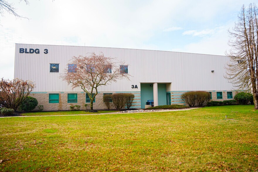 More Photos Of 1301 W Forest Grove Rd, Vineland Flex For Lease