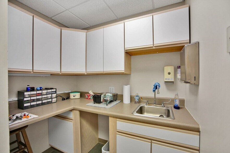 More Photos Of 2 Waln St, Wellsboro Office For Sale