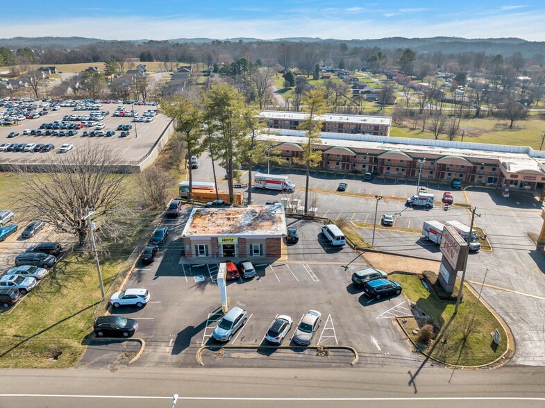 More Photos Of 1210 Nashville Hwy, Columbia Storefront Retail Office For Sale