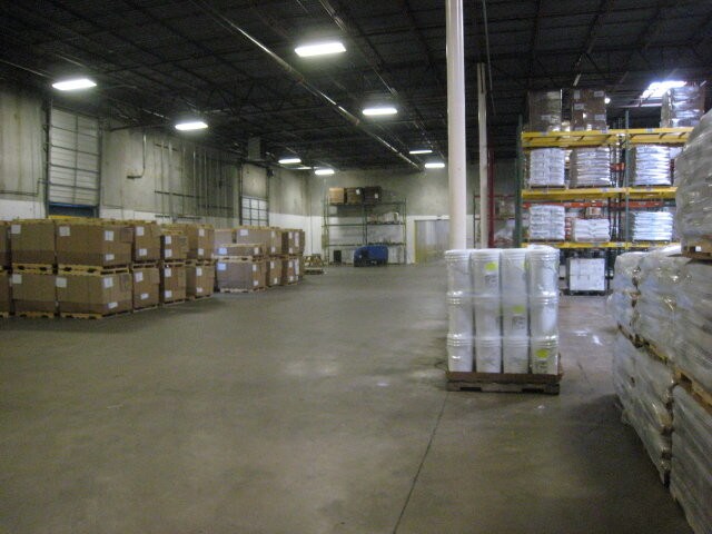More Photos Of 4884 Duncanville Rd, Dallas Warehouse For Lease