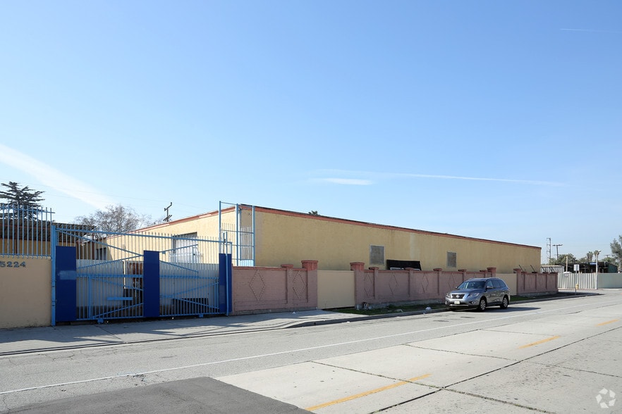 More Photos Of 5202-5224 Southern Ave, South Gate Manufacturing For Lease