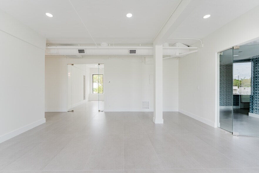 More Photos Of 411 E Atlantic Ave, Delray Beach Storefront Retail Office For Lease