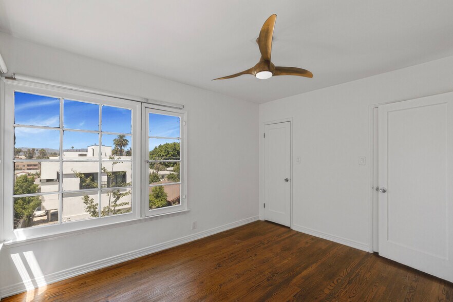 More Photos Of 120 S Coronado St, Los Angeles Apartments For Sale