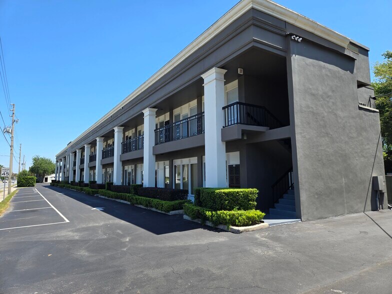 More Photos Of 2250 Lee Rd, Winter Park Office For Lease