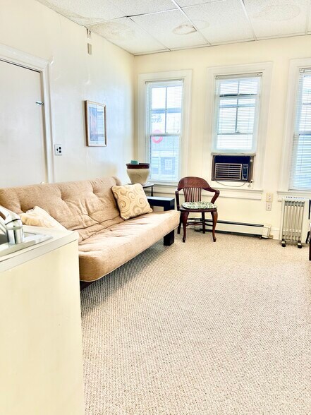 More Photos Of 5904 Harford Rd, Baltimore Office Residential For Sale