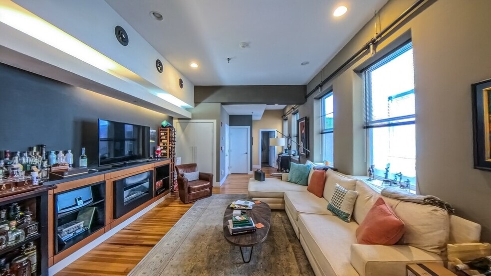 More Photos Of 209 1st St SW, Roanoke Apartments For Sale