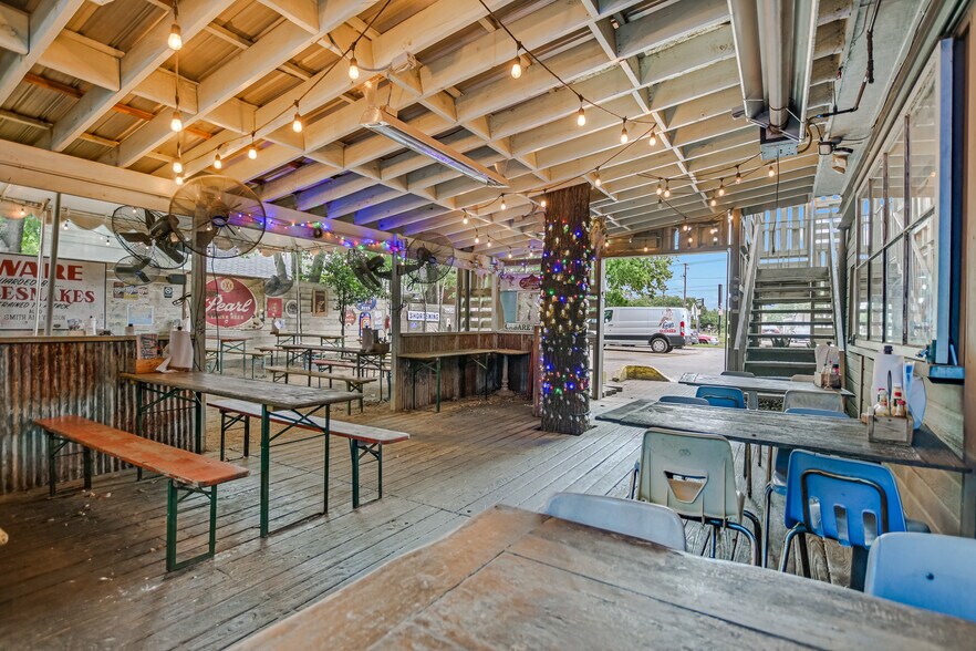 More Photos Of 2218 College Ave S, Austin Restaurant For Sale