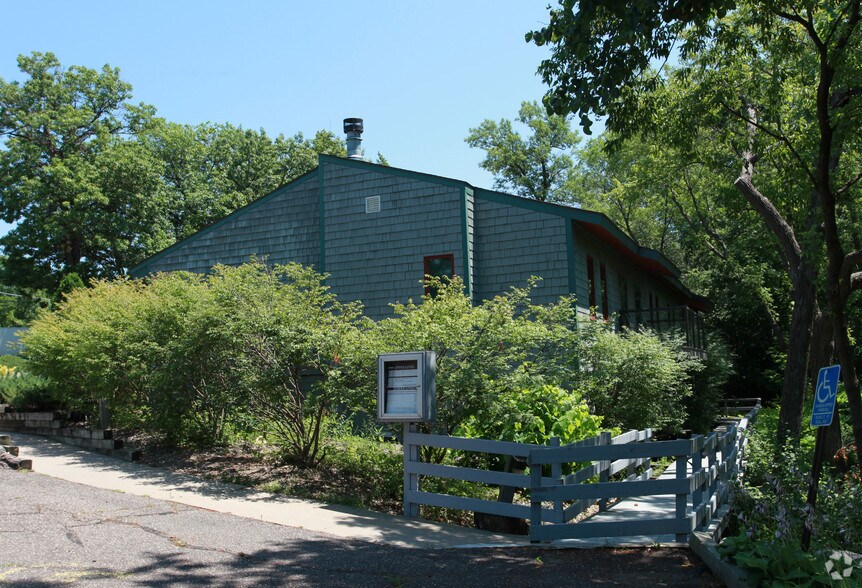 More Photos Of 3701 Shoreline Dr, Orono Coworking Space