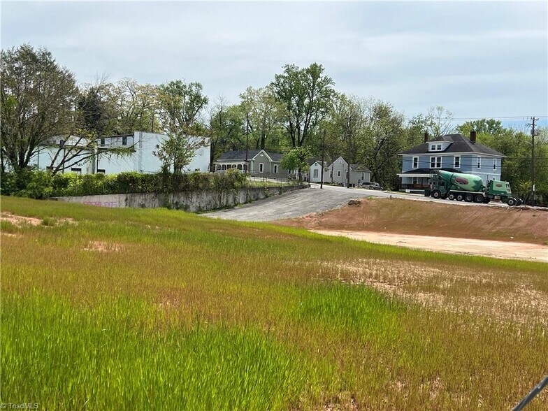 More Photos Of 455 Franklin St, Mount Airy Land For Sale