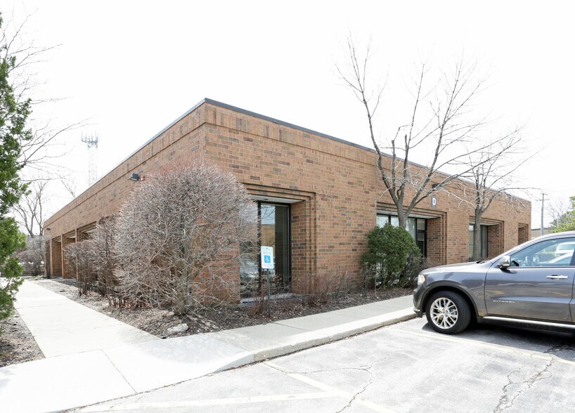 More Photos Of 747 Church Rd, Elmhurst Unknown For Lease