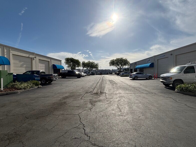 More Photos Of 3523-3537 Kiessig Ave, Sacramento Warehouse For Sale
