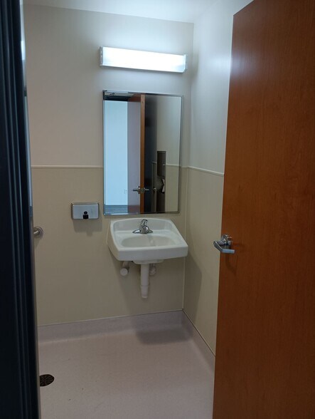 More Photos Of 14309 E 35th Pl, Aurora Warehouse For Lease