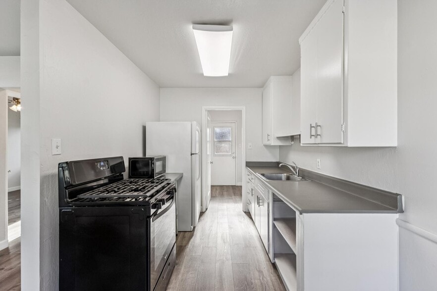 More Photos Of 175 Old Bernal Ave, Pleasanton Apartments For Sale