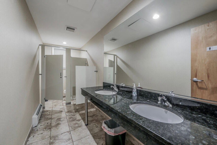 More Photos Of 36 Bergen St, Hackensack Loft Creative Space For Sale